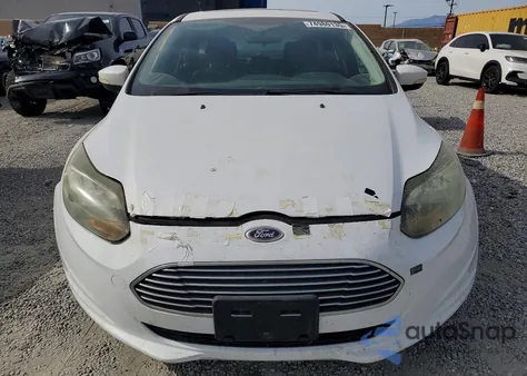 2013 Ford Focus Titanium из США, поврежденный, VIN 1FADP3N29DL211104